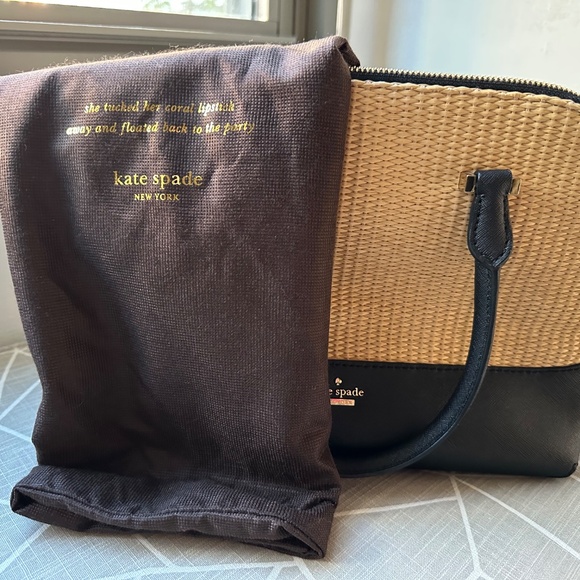 Kate Spade two-toned straw top handle purse - Picture 2 of 7